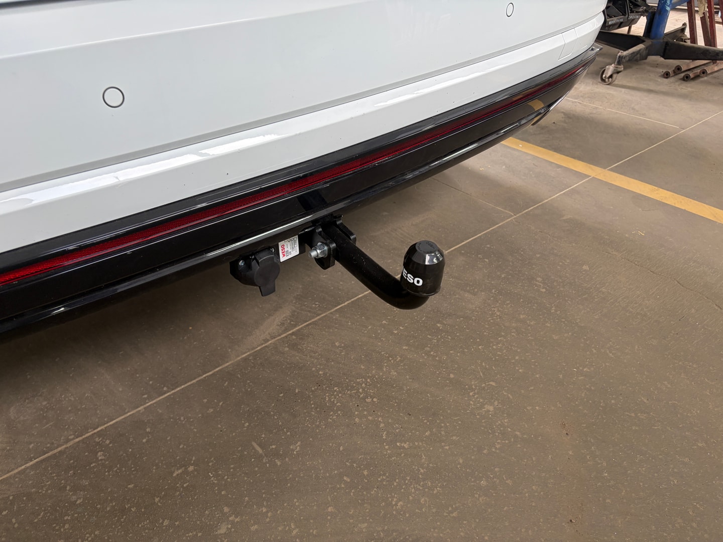 Установили фаркоп Oris для Volkswagen Touareg 2018-2026 г.в. Установили фаркоп Oris для Volkswagen Touareg 2018-2026 г.в.