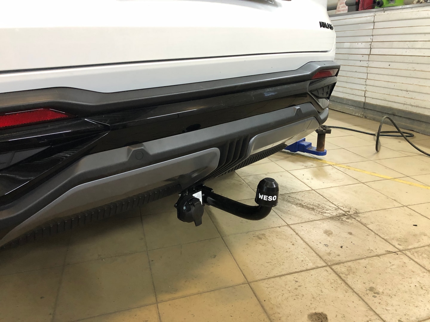 Установили фаркоп Oris для Geely Atlas 2023-2026 г.в.