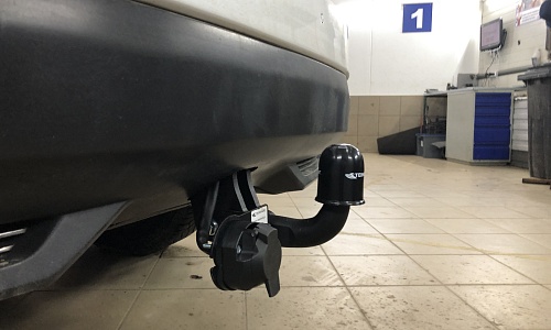 Установили фаркоп Steinhof для Lexus NX 2014 г.в.