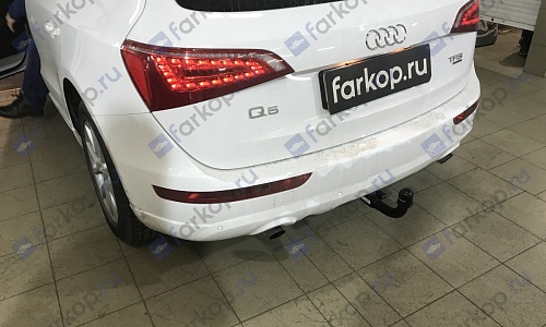 Установили фаркоп Steinhof для Audi Q5 2011 г.в. Установили фаркоп Steinhof для Audi Q5 2011 г.в.