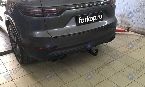 Установили фаркоп Westfalia для Porsche Cayenne 2021 г.