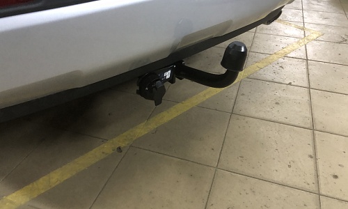 Установили фаркоп Berg для Toyota RAV4 2019-2026 г. в.