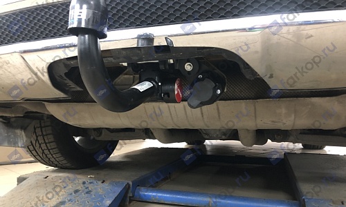 Установили фаркоп Oris для Mercedes M-class 2014 г.в.