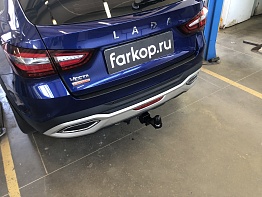 Установили фаркоп Berg для Lada Vesta Cross 2023-2026 г. в.