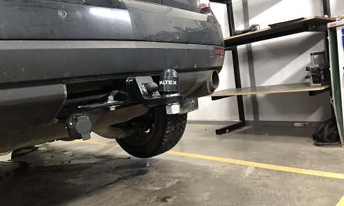 Установили фаркоп Baltex для Cadillac SRX 2015 г.в.