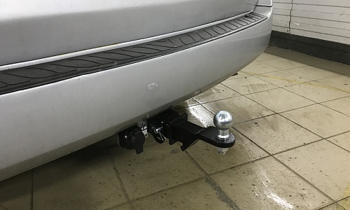 Установили фаркоп Лидер Плюс для Hyundai Starex 2010 г.в.