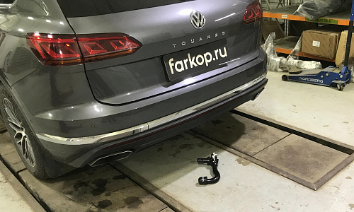 Установили фаркоп Oris для Volkswagen Touareg 2020 г.