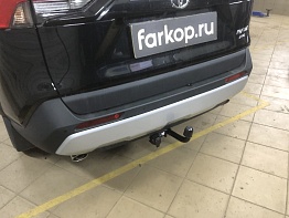 Установили фаркоп Berg для Toyota RAV4 2019-2026 г. в.