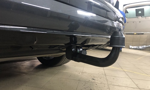 Установили фаркоп Galia для BMW X7 2025 г.в.