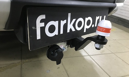 Установили фаркоп Трейлер для Toyota RAV4 2011 г.в.