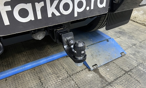 Установили фаркоп TowRus для Mercedes G-class 2017 г.в.