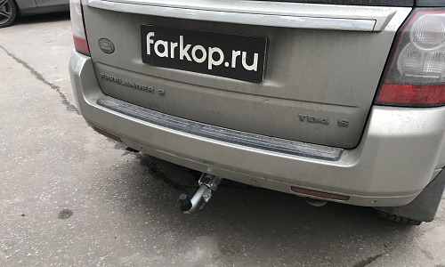 Установили фаркоп Galia для Land Rover Freelander 2011 г.