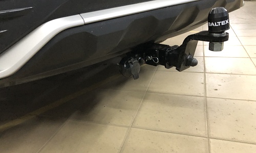 Установили фаркоп TowRus для Geely Monjaro 2024 г.в.