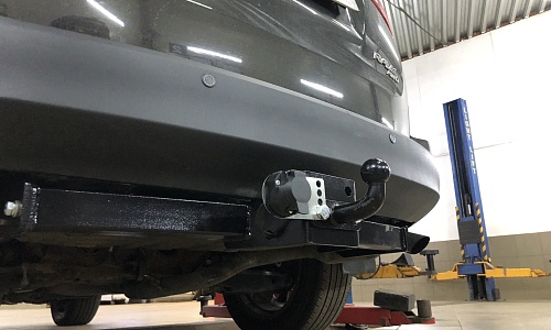 Установили фаркоп Лидер Плюс для Toyota RAV4 2012-2019 г.в.