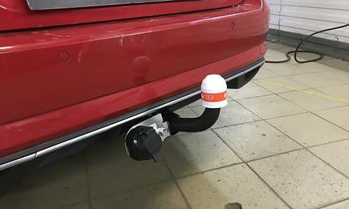 Установили фаркоп Трейлер для Volkswagen Golf 2013-2019 г.в.