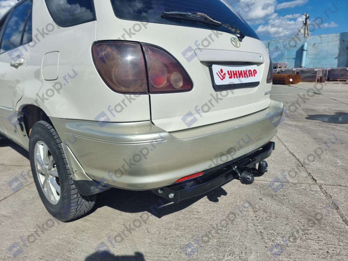 Фаркоп Уникар для Toyota Harrier 1997-2003 22262F в 