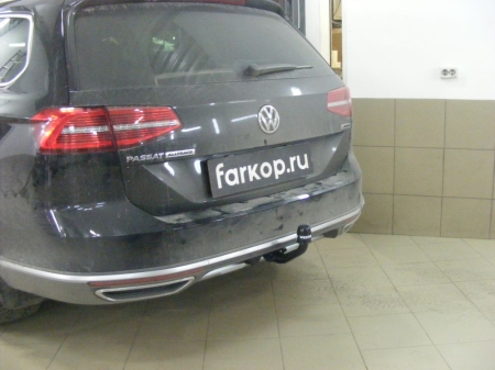 Фаркоп Westfalia для Volkswagen Passat (седан, универсал, вкл. Alltrack) 2014- 317141600001 в 