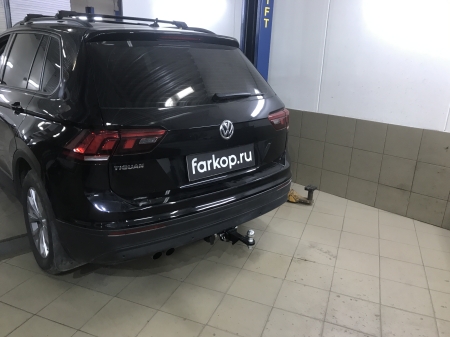 Фаркоп Лидер Плюс для Volkswagen Tiguan 2017- V123-E в 