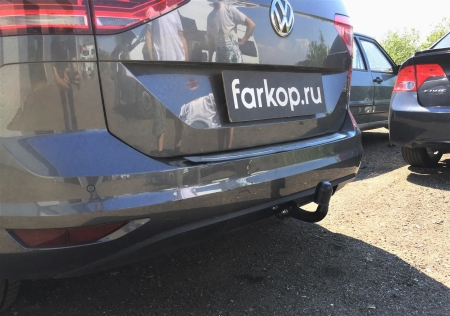 Фаркоп Auto-Hak для Volkswagen Touran 2015- K 63 в 