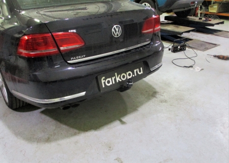 Фаркоп Westfalia для Volkswagen Passat (седан, универсал) 2010-2015 321823600001 в 