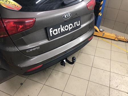 Фаркоп Oris для Kia Ceed (универсал) 2012-2018 6756-A в 