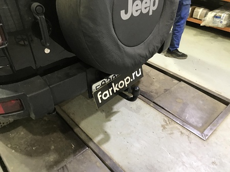 Фаркоп Auto-Hak для Jeep Wrangler 2006-2018 JP 09 в 