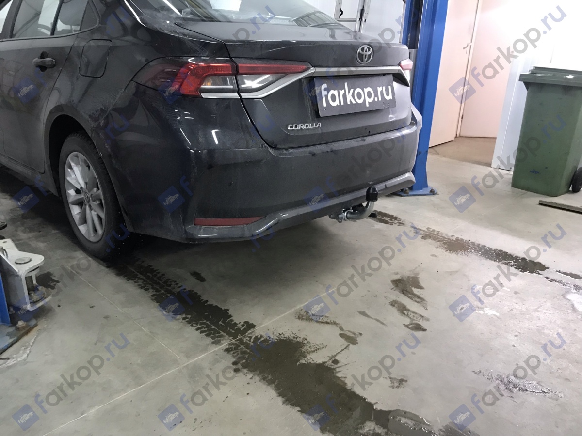 Фаркоп Galia для Toyota Corolla (седан) 2019-2020 T074C в 