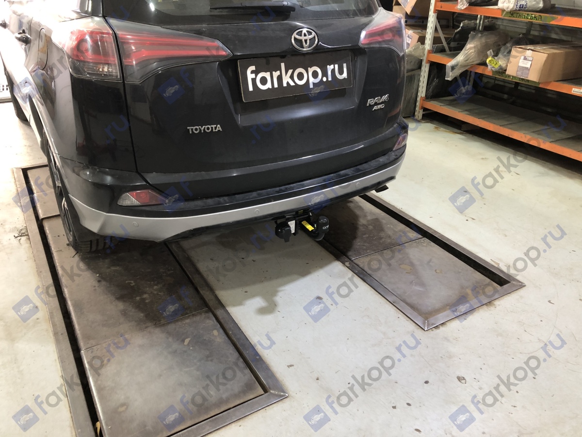 Фаркоп Oris для Toyota RAV4 2013-2019 3076-AK4 в 