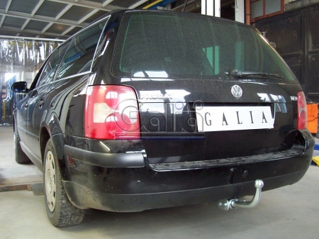 Фаркоп Galia для Volkswagen Passat (седан, универсал) 1996-2005 (кроме 4х4) S088C в 