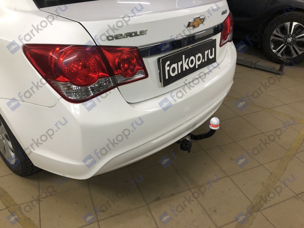 Фаркоп Трейлер для Chevrolet Cruze (седан, хетчбек) 2009-2015 9450 в 