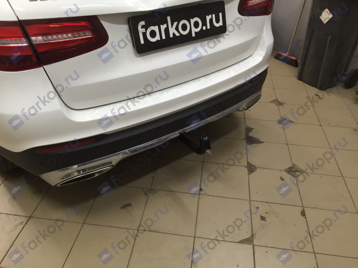 Фаркоп Auto-Hak для Mercedes GLC (AMG) 2015- D 52V в 