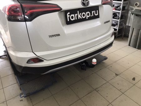 Фаркоп Трейлер для Toyota RAV4 2013-2019 7833 в 