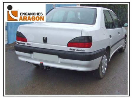 Фаркоп Aragon для Peugeot 306 1995-2002 E4708AA в 